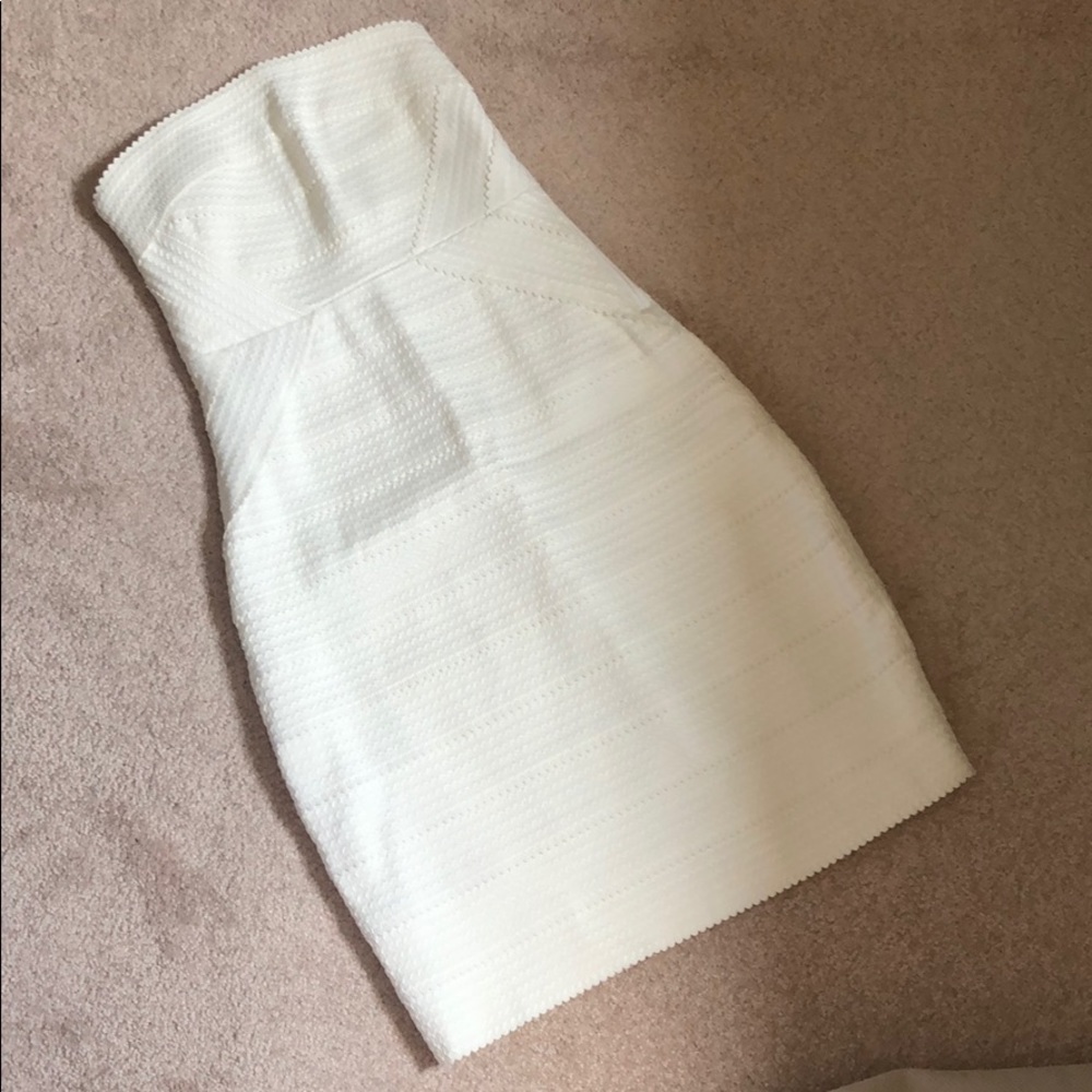 Boutique off-white bodycon bandage dress. Small.